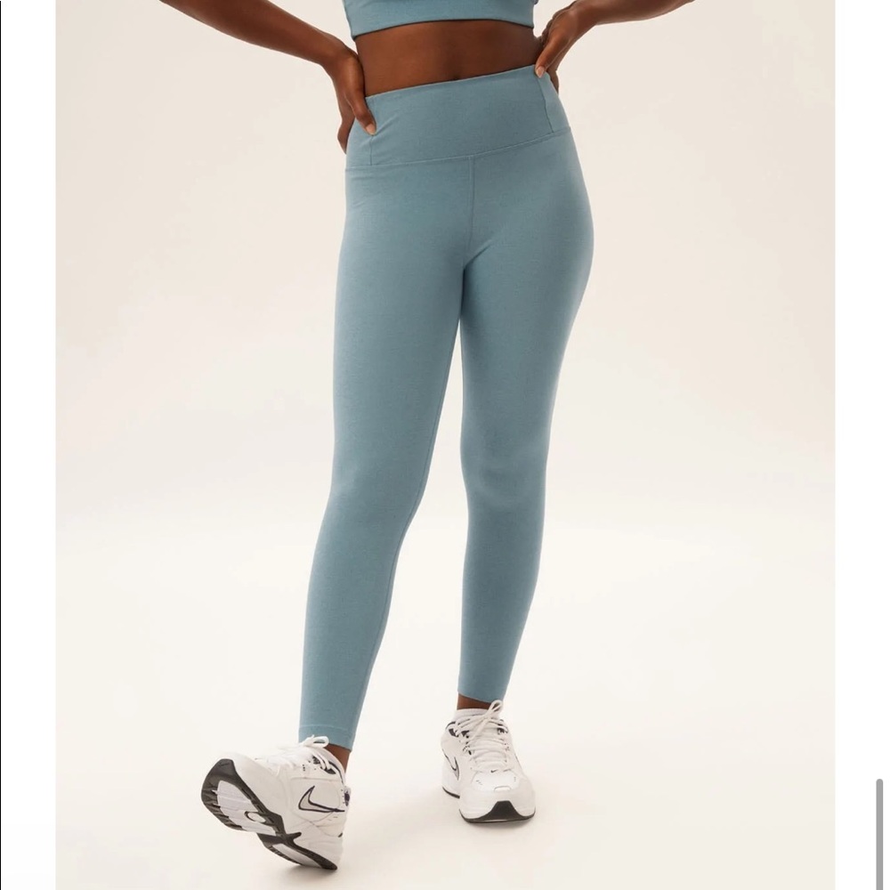 NWT Girlfriend Collective FLOAT Ultralight Legging (28.5) in Mint